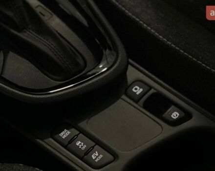 Тойота Yaris Cross, объемом двигателя 1.49 л и пробегом 0 тыс. км за 31601 $, фото 30 на Automoto.ua