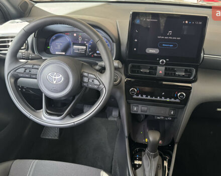 Тойота Yaris Cross 2025 в Кривом Роге на Automoto.ua Тойота Yaris Cross, объемом двигателя 1.49 л и пробегом 0 тыс. км за 34454 $, фото 10 на Automoto.ua