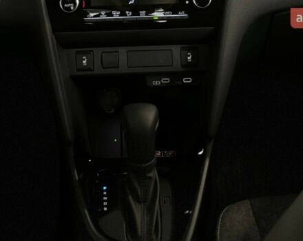 Тойота Yaris Cross, объемом двигателя 1.49 л и пробегом 0 тыс. км за 31601 $, фото 36 на Automoto.ua