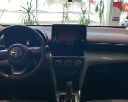 Тойота Yaris Cross, объемом двигателя 1.49 л и пробегом 0 тыс. км за 26154 $, фото 2 на Automoto.ua