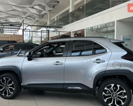 Тойота Yaris Cross, объемом двигателя 1.49 л и пробегом 0 тыс. км за 30495 $, фото 4 на Automoto.ua