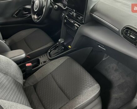 Тойота Yaris Cross, об'ємом двигуна 1.49 л та пробігом 0 тис. км за 32253 $, фото 10 на Automoto.ua