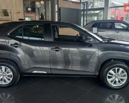 Тойота Yaris Cross, объемом двигателя 1.49 л и пробегом 0 тыс. км за 28688 $, фото 2 на Automoto.ua