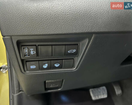 Желтый Тойота Yaris Cross, объемом двигателя 1.49 л и пробегом 15 тыс. км за 28900 $, фото 15 на Automoto.ua
