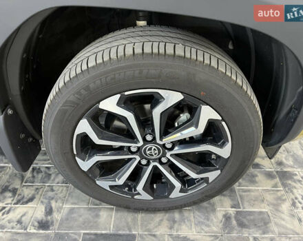 Желтый Тойота Yaris Cross, объемом двигателя 1.49 л и пробегом 15 тыс. км за 28900 $, фото 21 на Automoto.ua