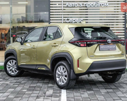 Желтый Тойота Yaris Cross, объемом двигателя 1.49 л и пробегом 36 тыс. км за 25029 $, фото 1 на Automoto.ua