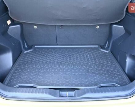 Жовтий Тойота Yaris Cross, об'ємом двигуна 1.49 л та пробігом 44 тис. км за 25880 $, фото 9 на Automoto.ua