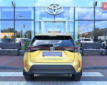 Жовтий Тойота Yaris Cross, об'ємом двигуна 1.49 л та пробігом 44 тис. км за 25880 $, фото 3 на Automoto.ua