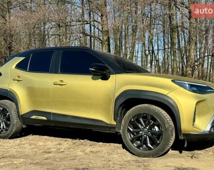 Желтый Тойота Yaris Cross, объемом двигателя 1.49 л и пробегом 17 тыс. км за 27499 $, фото 38 на Automoto.ua