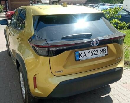 Желтый Тойота Yaris Cross, объемом двигателя 1.49 л и пробегом 1 тыс. км за 28749 $, фото 4 на Automoto.ua