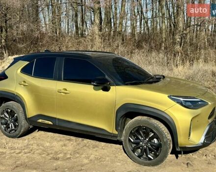 Желтый Тойота Yaris Cross, объемом двигателя 1.49 л и пробегом 17 тыс. км за 27499 $, фото 29 на Automoto.ua