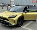 Желтый Тойота Yaris Cross, объемом двигателя 1.49 л и пробегом 17 тыс. км за 27499 $, фото 1 на Automoto.ua