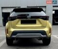 Желтый Тойота Yaris Cross, объемом двигателя 1.49 л и пробегом 17 тыс. км за 27499 $, фото 15 на Automoto.ua