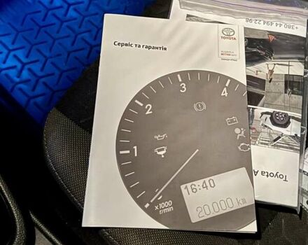 Желтый Тойота Yaris Cross, объемом двигателя 1.49 л и пробегом 17 тыс. км за 27499 $, фото 26 на Automoto.ua