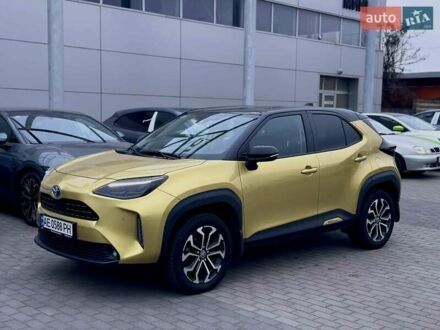 Жовтий Тойота Yaris Cross, об'ємом двигуна 1.49 л та пробігом 63 тис. км за 24900 $, фото 1 на Automoto.ua