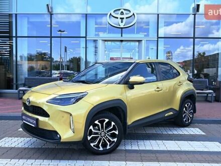 Тойота Yaris Cross 2022 у Києві на Automoto.ua Жовтий Тойота Yaris Cross, об'ємом двигуна 1.49 л та пробігом 44 тис. км за 25880 $, фото 1 на Automoto.ua