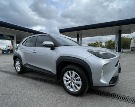 Серый Тойота Yaris Cross, объемом двигателя 1.49 л и пробегом 47 тыс. км за 24000 $, фото 5 на Automoto.ua