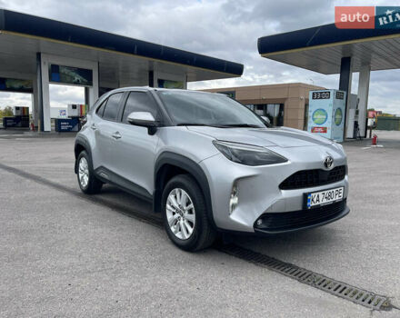 Серый Тойота Yaris Cross, объемом двигателя 1.49 л и пробегом 47 тыс. км за 24000 $, фото 16 на Automoto.ua