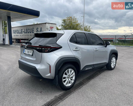 Серый Тойота Yaris Cross, объемом двигателя 1.49 л и пробегом 47 тыс. км за 24000 $, фото 10 на Automoto.ua