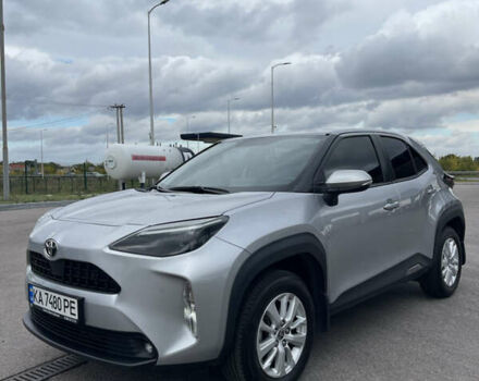 Серый Тойота Yaris Cross, объемом двигателя 1.49 л и пробегом 47 тыс. км за 24000 $, фото 1 на Automoto.ua