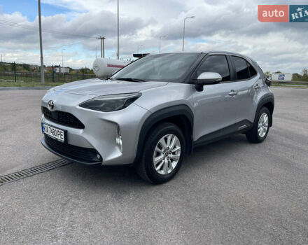 Серый Тойота Yaris Cross, объемом двигателя 1.49 л и пробегом 47 тыс. км за 24000 $, фото 12 на Automoto.ua