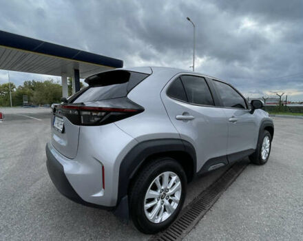 Серый Тойота Yaris Cross, объемом двигателя 1.49 л и пробегом 47 тыс. км за 24000 $, фото 8 на Automoto.ua