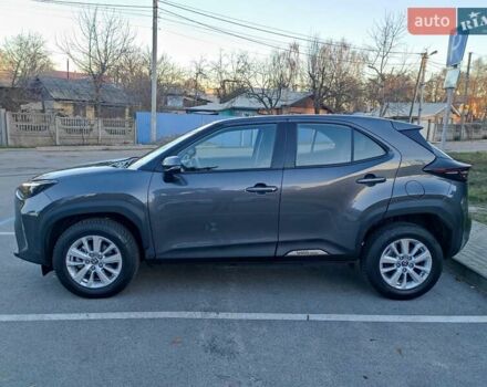 Сірий Тойота Yaris Cross, об'ємом двигуна 1.49 л та пробігом 5 тис. км за 24400 $, фото 10 на Automoto.ua