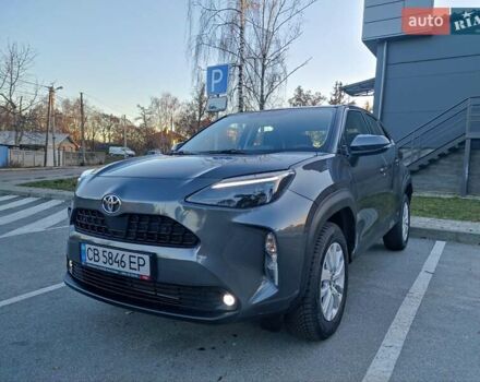 Сірий Тойота Yaris Cross, об'ємом двигуна 1.49 л та пробігом 5 тис. км за 24400 $, фото 4 на Automoto.ua