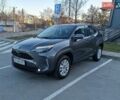 Сірий Тойота Yaris Cross, об'ємом двигуна 1.49 л та пробігом 5 тис. км за 24400 $, фото 1 на Automoto.ua