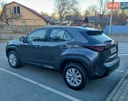 Сірий Тойота Yaris Cross, об'ємом двигуна 1.49 л та пробігом 5 тис. км за 24400 $, фото 11 на Automoto.ua