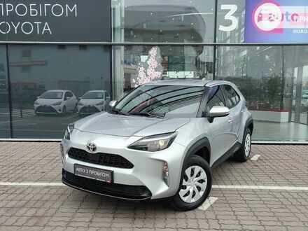 Тойота Yaris Cross 2021 в Киеве на Automoto.ua Серый Тойота Yaris Cross, объемом двигателя 1.5 л и пробегом 15 тыс. км за 22009 $, фото 1 на Automoto.ua