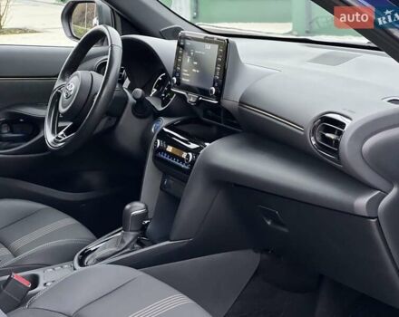 Синий Тойота Yaris Cross, объемом двигателя 1.49 л и пробегом 15 тыс. км за 25500 $, фото 40 на Automoto.ua
