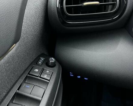 Синий Тойота Yaris Cross, объемом двигателя 1.49 л и пробегом 15 тыс. км за 25500 $, фото 59 на Automoto.ua