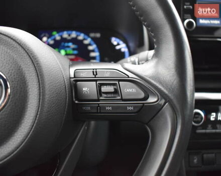 Зеленый Тойота Yaris Cross, объемом двигателя 1.49 л и пробегом 14 тыс. км за 30300 $, фото 22 на Automoto.ua