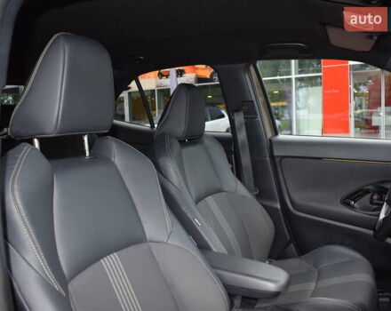 Зеленый Тойота Yaris Cross, объемом двигателя 1.49 л и пробегом 14 тыс. км за 30300 $, фото 26 на Automoto.ua