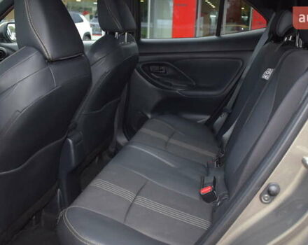 Зеленый Тойота Yaris Cross, объемом двигателя 1.49 л и пробегом 14 тыс. км за 30300 $, фото 10 на Automoto.ua