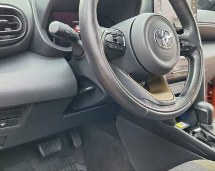 Оранжевый Тойота Yaris Cross, объемом двигателя 1.49 л и пробегом 62 тыс. км за 23999 $, фото 12 на Automoto.ua