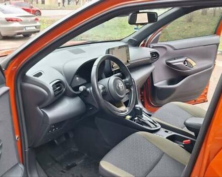Оранжевый Тойота Yaris Cross, объемом двигателя 1.49 л и пробегом 62 тыс. км за 23999 $, фото 7 на Automoto.ua