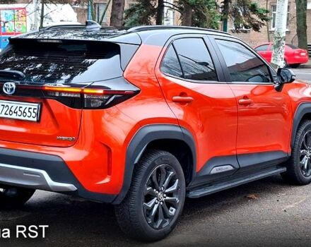 Оранжевый Тойота Yaris Cross, объемом двигателя 1.5 л и пробегом 62 тыс. км за 23999 $, фото 2 на Automoto.ua