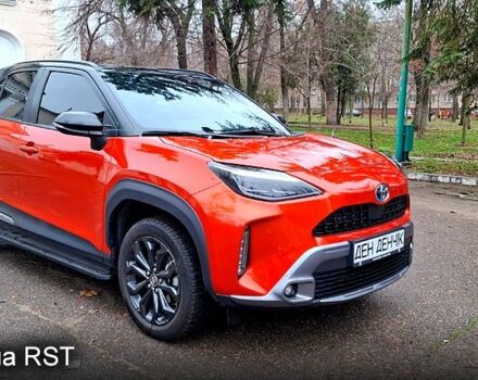Оранжевый Тойота Yaris Cross, объемом двигателя 1.5 л и пробегом 62 тыс. км за 23999 $, фото 1 на Automoto.ua