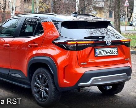 Оранжевый Тойота Yaris Cross, объемом двигателя 1.5 л и пробегом 62 тыс. км за 23999 $, фото 3 на Automoto.ua