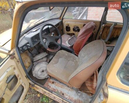 Оранжевый Трабант 601, объемом двигателя 6 л и пробегом 999 тыс. км за 350 $, фото 2 на Automoto.ua