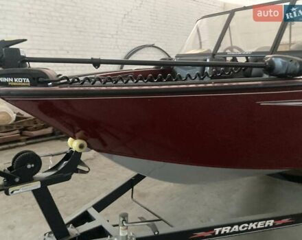 Червоний лодка Трекер Паті Барж, об'ємом двигуна 3 л та пробігом 0 тис. км за 55000 $, фото 18 на Automoto.ua