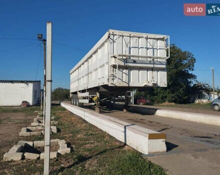 Белый Трейлер S383E, объемом двигателя 0 л и пробегом 123 тыс. км за 7500 $, фото 3 на Automoto.ua