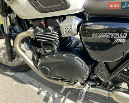 Черный Триумф Бонневиль, объемом двигателя 0.9 л и пробегом 1 тыс. км за 10900 $, фото 45 на Automoto.ua