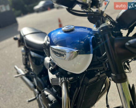 Черный Триумф Бонневиль, объемом двигателя 0.9 л и пробегом 1 тыс. км за 10900 $, фото 35 на Automoto.ua