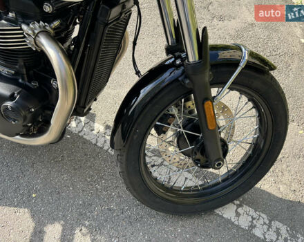 Черный Триумф Бонневиль, объемом двигателя 0.9 л и пробегом 1 тыс. км за 10900 $, фото 24 на Automoto.ua