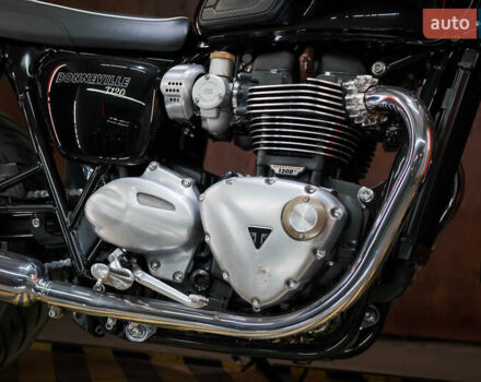 Тріумф Бонневіль 2013 у Дніпро (Дніпропетровську) на Automoto.ua Тріумф Бонневіль, об'ємом двигуна 1.2 л та пробігом 1 тис. км за 15500 $, фото 10 на Automoto.ua