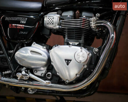 Тріумф Бонневіль 2020 у Дніпро (Дніпропетровську) на Automoto.ua Тріумф Бонневіль, об'ємом двигуна 0.9 л та пробігом 31 тис. км за 11000 $, фото 10 на Automoto.ua