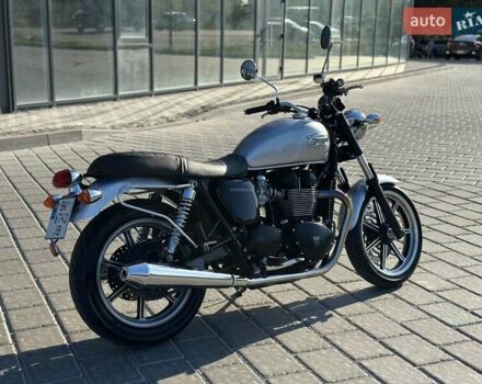 Серый Триумф Бонневиль, объемом двигателя 0.87 л и пробегом 18 тыс. км за 6300 $, фото 5 на Automoto.ua